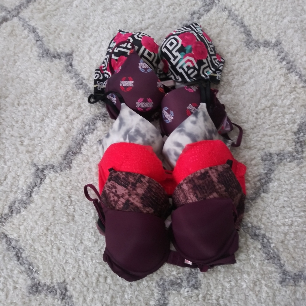 BRAS-LIGHTLY USED SIZE 34C